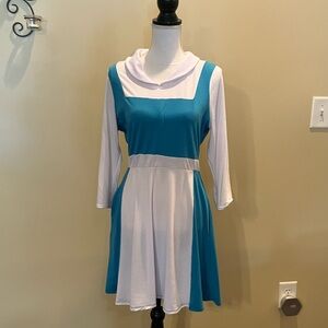 Disney: Belle Peasant Dress Costume SZ LARGE **NEW WITH TAGS**
